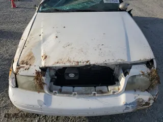 2001 Ford Crown Victoria Police Pkg Police Interceptor with VIN 2FAFP71W91X128988, listed as a Copart auction lot 46935425 with 238,181 mi miles and Salvage Title. Bid and sale history available at carsss.com. Image 12.