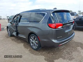 2018 Chrysler Pacifica Limited z VIN 2C4RC1GG1JR105869, wystawiony jako IAAI lot #42064725 z przebiegiem 140 766 mil mil oraz . Historia ofert i sprzedaży dostępna na DreamBid. Obrazek 3.