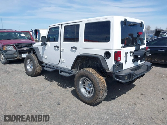 2014 Jeep Wrangler Unlimited Sahara with VIN 1C4BJWEG6EL203866, listed as a IAAI auction lot 41846091 with 105,296 mi miles. Bid and sale history available at carsss.com. Image 3.