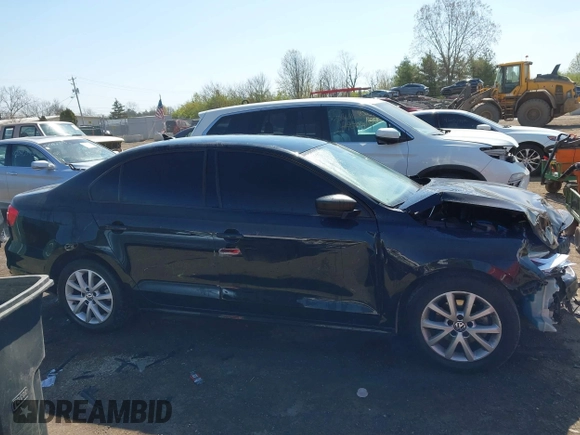 2015 Volkswagen Jetta SE z VIN 3VWD17AJ2FM318882, wystawiony jako IAAI lot #42041914 z przebiegiem 97 623 mil mil oraz . Historia ofert i sprzedaży dostępna na DreamBid. Obrazek 13.