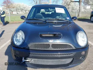 2006 MINI Hardtop S with VIN WMWRE33526TL24203, listed as a IAAI auction lot 41988451 with 88,746 mi miles and . Bid and sale history available at DreamBid. Image 6.