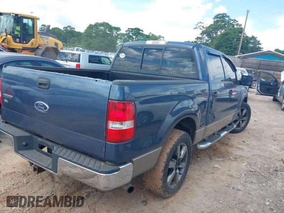2004 Ford F-150 XLT z VIN 1FTRW12W54KB44828, wystawiony jako IAAI lot #42179442 z przebiegiem 226 441 mil mil oraz . Historia ofert i sprzedaży dostępna na DreamBid. Obrazek 4.