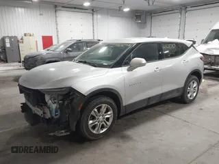 2019 Chevrolet Blazer z VIN 3GNKBBRA0KS683038, wystawiony jako IAAI lot #41618737 z przebiegiem 104 982 mil mil oraz . Historia ofert i sprzedaży dostępna na DreamBid. Obrazek 18.