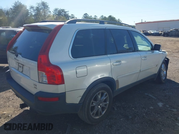 2006 Volvo XC90 4.4L V8 with VIN YV4CZ852X61243603, listed as a IAAI auction lot 41765061 with 213,542 mi miles. Bid and sale history available at carsss.com. Image 4.