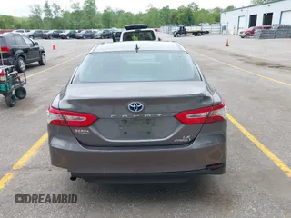 2019 Toyota Camry Hybrid LE z VIN 4T1B31HK4KU511360, wystawiony jako IAAI lot #42298260 z przebiegiem 133 019 mil mil oraz . Historia ofert i sprzedaży dostępna na DreamBid. Obrazek 16.