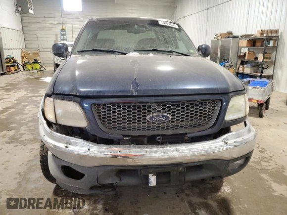2002 Ford F-150 XLT with VIN 1FTRW08L02KE06257, listed as a Copart auction lot 45004605 with 189,003 mi miles and Salvage Title. Bid and sale history available at carsss.com. Image 5.