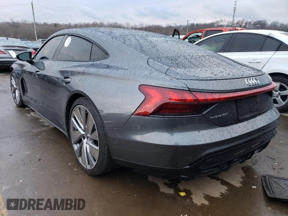 2022 Audi e-tron GT Prestige z VIN WAUEJBFWXN7005938, wystawiony jako Copart lot #72659842 z przebiegiem Nie podano mil oraz . Historia ofert i sprzedaży dostępna na DreamBid. Obrazek 2.