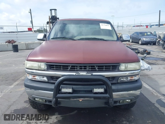 2001 Chevrolet Silverado 1500 LS with VIN 2GCEK19T211269500, listed as a IAAI auction lot 41738831 with 264,985 mi miles. Bid and sale history available at carsss.com. Image 11.