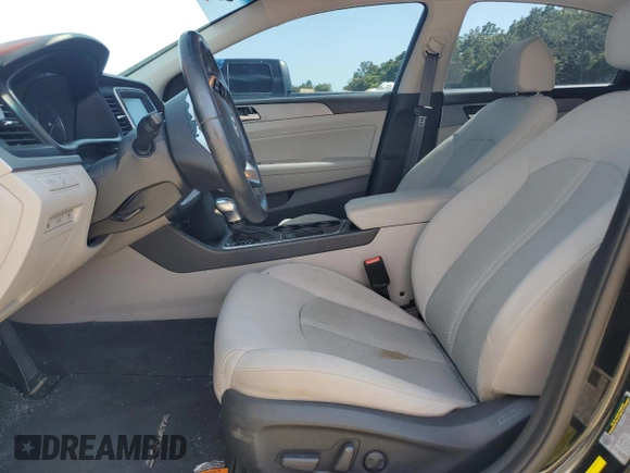 2018 Hyundai Sonata SEL z VIN 5NPE34AF7JH644400, wystawiony jako Copart lot #56585165 z przebiegiem 87 554 mil mil oraz Szkoda całkowita • Salvage title. Historia ofert i sprzedaży dostępna na DreamBid. Obrazek 7.