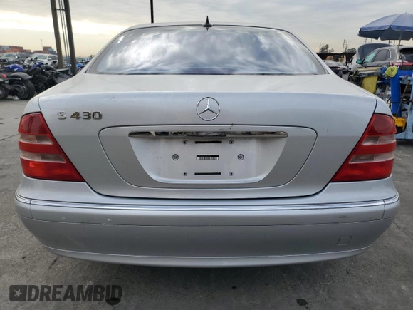 2002 Mercedes-Benz S-Class 4.3L with VIN WDBNG70J62A257551, listed as a Copart auction lot 84096614 with 113,860 mi miles and Salvage Title. Bid and sale history available at carsss.com. Image 6.