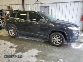 2016 Jeep Cherokee Latitude with VIN 1C4PJLCBXGW206654, listed as a Copart auction lot 44589985 with 154,720 mi miles and Salvage Title. Bid and sale history available at carsss.com. Image 4.