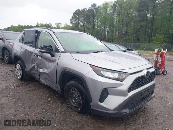 2019 Toyota RAV4 LE with VIN JTMG1RFV6KD508259, listed as a IAAI auction lot 41984772 with 101,606 mi miles. Bid and sale history available at carsss.com. Image 1.