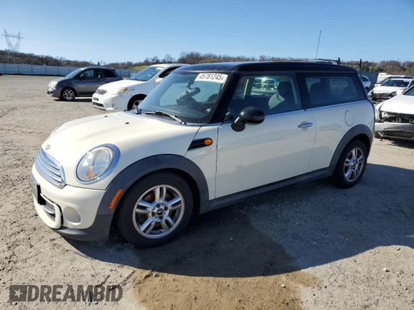 2013 MINI Clubman z VIN WMWZF3C57DT490520, wystawiony jako Copart lot #45781245 z przebiegiem 110 017 mil mil oraz Szkoda całkowita • Salvage title. Historia ofert i sprzedaży dostępna na DreamBid. Obrazek 1.