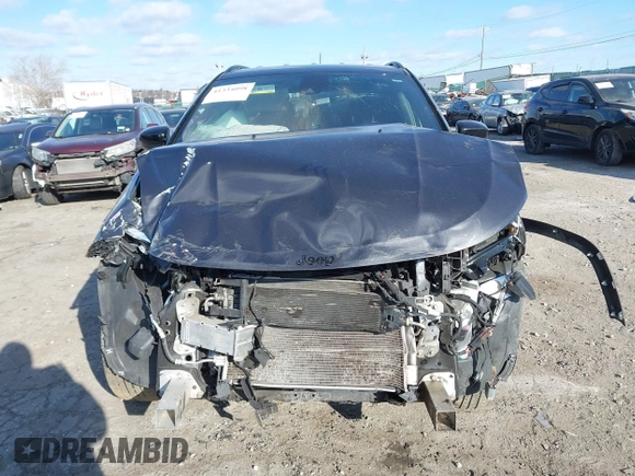 2022 Jeep Compass Latitude with VIN 3C4NJDBB3NT189648, listed as a IAAI auction lot 41334098 with 45,140 mi miles and . Bid and sale history available at DreamBid. Image 11.
