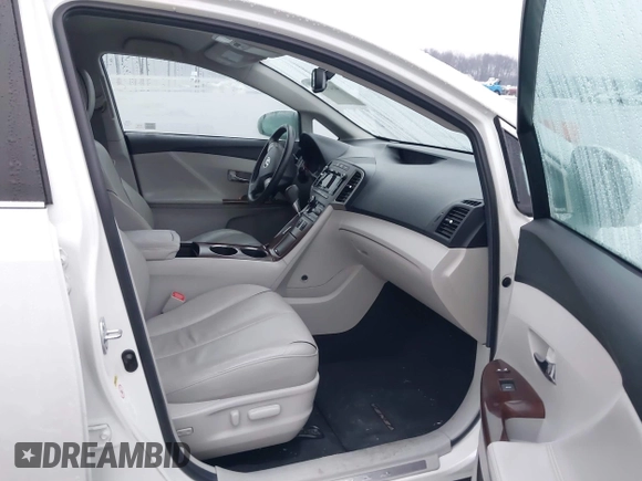 2012 Toyota Venza LE with VIN 4T3BK3BB4CU074010, listed as a IAAI auction lot 41472210 with 181,205 mi miles and . Bid and sale history available at DreamBid. Image 5.