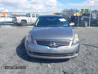 2009 Nissan Altima 2.5 S with VIN 1N4AL21E69N412530, listed as a IAAI auction lot 41887766 with 240,523 mi miles. Bid and sale history available at carsss.com. Image 12.