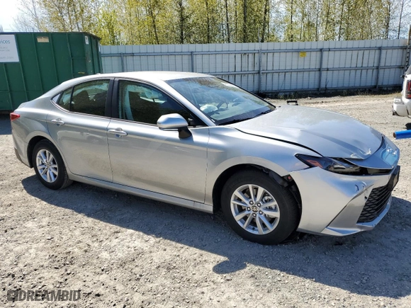 2025 Toyota Camry LE with VIN 4T1DAACK6SU115887, listed as a Copart auction lot 53699295 with 9,083 mi miles and Clean Title. Bid and sale history available at carsss.com. Image 4.