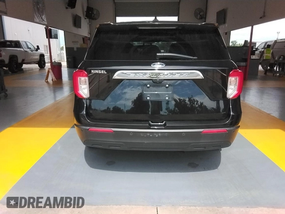 2022 Ford Explorer z VIN 1FMSK7BH3NGB04281, wystawiony jako IAAI lot #42511061 z przebiegiem 72 613 mil mil oraz . Historia ofert i sprzedaży dostępna na DreamBid. Obrazek 2.