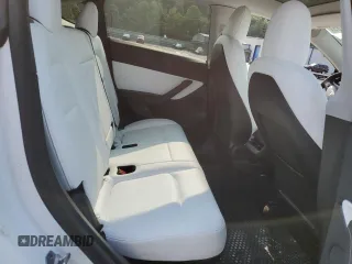 2022 Tesla Model Y Long Range z VIN 7SAYGDEE5NF355624, wystawiony jako Copart lot #58058465 z przebiegiem 33 784 mil mil oraz Szkoda całkowita • Salvage title. Historia ofert i sprzedaży dostępna na DreamBid. Obrazek 10.