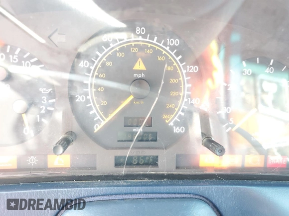 1994 Mercedes-Benz SL with VIN WDBFA63E8RF100874, listed as a Copart auction lot 59604935 with 146,006 mi miles and Salvage title. Bid and sale history available at DreamBid. Image 9.