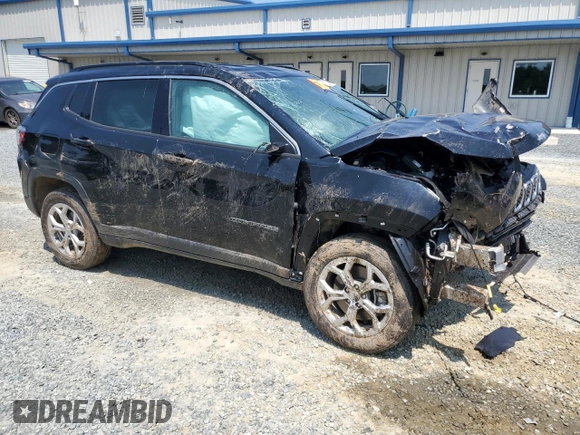 2024 Jeep Compass Latitude с VIN 3C4NJDBNXRT106913, выставлен на аукционе Copart как лот 59372845 с пробегом Не указан миль и Списание • Salvage title. История ставок и продаж доступна на DreamBid. Изображение 4.