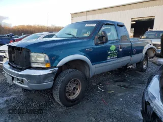 2002 Ford Super Duty F-250 XL with VIN 1FTNX21L92EC98396, listed as a Copart auction lot 81552024 with 280,221 mi miles and Salvage Title. Bid and sale history available at carsss.com. Image 1.