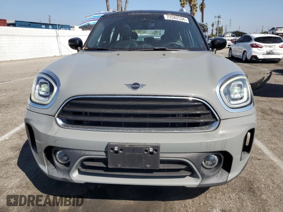2021 MINI Countryman Oxford Edition with VIN WMZ23BR07M3M79228, listed as a Copart auction lot 72582534 with 38,678 mi miles and Salvage Title. Bid and sale history available at carsss.com. Image 5.