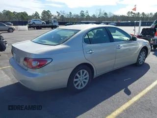 2004 Lexus ES 330 with VIN JTHBA30GX45045913, listed as a IAAI auction lot 41747664 with 173,544 mi miles. Bid and sale history available at carsss.com. Image 4.