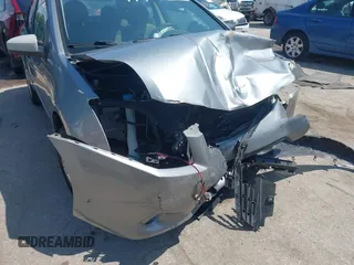 2011 Nissan Sentra 2.0 z VIN 3N1AB6AP9BL636499, wystawiony jako IAAI lot #42719347 z przebiegiem 199 162 mil mil oraz . Historia ofert i sprzedaży dostępna na DreamBid. Obrazek 18.