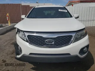 2012 Kia Sorento LX with VIN 5XYKT3A69CG306102, listed as a Copart auction lot 52996225 with 173,640 mi miles and Salvage Title. Bid and sale history available at carsss.com. Image 5.