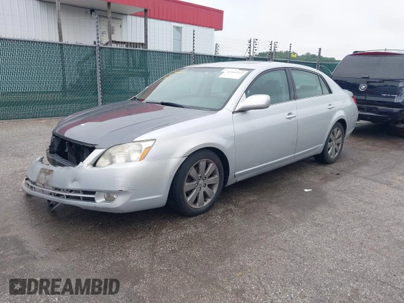 2007 Toyota Avalon XL z VIN 4T1BK36BX7U177246, wystawiony jako IAAI lot #42264311 z przebiegiem 183 324 mil mil oraz . Historia ofert i sprzedaży dostępna na DreamBid. Obrazek 22.