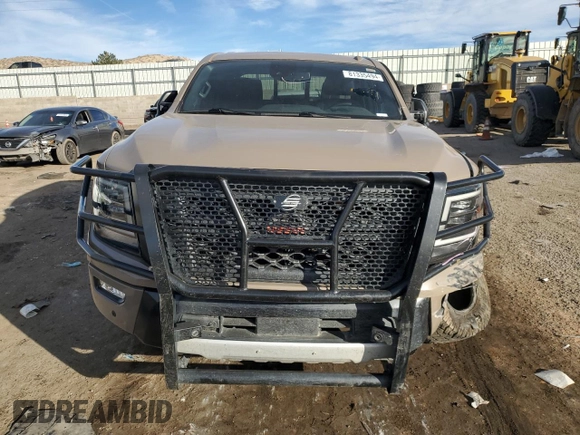 2021 Nissan Titan SV z VIN 1N6AA1FB9MN533034, wystawiony jako Copart lot #81335494 z przebiegiem 71 281 mil mil oraz Szkoda całkowita • Salvage title. Historia ofert i sprzedaży dostępna na DreamBid. Obrazek 5.