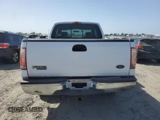 2003 Ford F-250 XL с VIN 1FTNX20L93EA98198, выставлен на аукционе Copart как лот 54366535 с пробегом 210 204 миль миль и Списание • Salvage title. История ставок и продаж доступна на DreamBid. Изображение 6.
