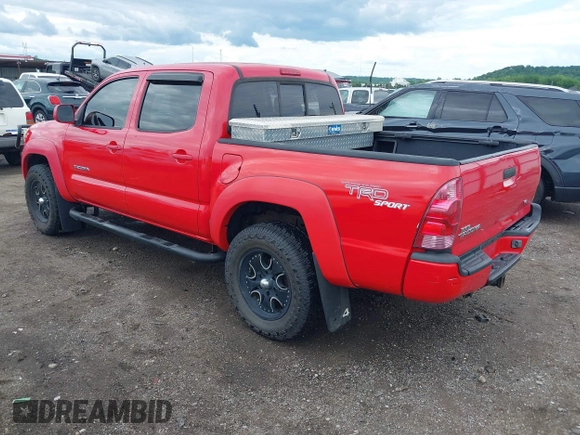 2006 Toyota Tacoma z VIN 3TMLU42N76M006045, wystawiony jako IAAI lot #42225263 z przebiegiem 161 068 mil mil oraz . Historia ofert i sprzedaży dostępna na DreamBid. Obrazek 3.