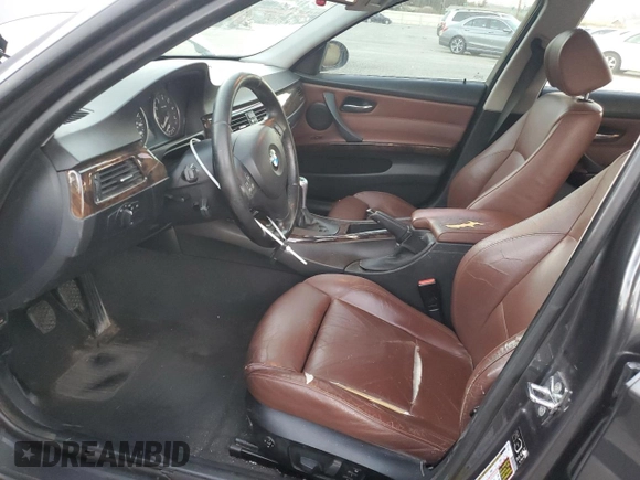2006 BMW 3 Series 325xi с VIN WBAVT13576AV98386, выставлен на аукционе Copart как лот 81520954 с пробегом 362 557 миль миль и Списание • Salvage title. История ставок и продаж доступна на DreamBid. Изображение 7.