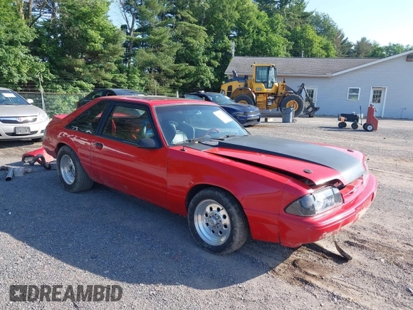 1988 Ford Mustang with VIN 1FABP41E3JF149982, listed as a IAAI auction lot 42564315 with 83,479 mi miles and . Bid and sale history available at DreamBid. Image 1.