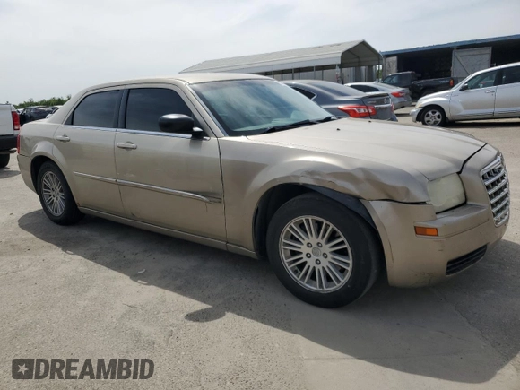2009 Chrysler 300 LX with VIN 2C3KA43D39H553539, listed as a Copart auction lot 53302985 with 179,834 mi miles and Salvage Title. Bid and sale history available at DreamBid. Image 4.
