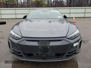 2022 Audi e-tron GT Premium Plus z VIN WAUCJBFW6N7005183, wystawiony jako Copart lot #48928955 z przebiegiem 58 325 mil mil oraz Szkoda całkowita • Salvage title. Historia ofert i sprzedaży dostępna na DreamBid. Obrazek 5.