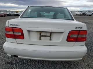 1999 Volvo S70 z VIN YV1LS55A8X2611277, wystawiony jako Copart lot #81845884 z przebiegiem 75 143 mil mil oraz Szkody całkowita. Historia ofert i sprzedaży dostępna na DreamBid. Obrazek 6.