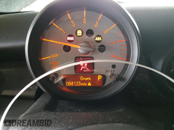 2012 MINI Hardtop S with VIN WMWSV3C5XCT387692, listed as a Copart auction lot 56420445 with 84,123 mi miles and Salvage title. Bid and sale history available at DreamBid. Image 9.