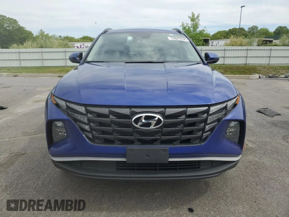 2023 Hyundai Tucson SEL z VIN 5NMJBCAE2PH215531, wystawiony jako Copart lot #56752025 z przebiegiem 65 519 mil mil oraz Czysty tytuł • Clean title. Historia ofert i sprzedaży dostępna na DreamBid. Obrazek 5.
