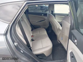 2016 Hyundai Tucson SE with VIN KM8J3CA43GU090127, listed as a IAAI auction lot 41488094 with 122,676 mi miles. Bid and sale history available at carsss.com. Image 8.