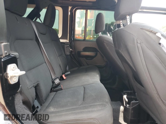2020 Jeep Wrangler Unlimited Sport Altitude with VIN 1C4HJXDG2LW102854, listed as a Copart auction lot 60245695 with 134,575 mi miles and Non repairable. Bid and sale history available at DreamBid. Image 11.