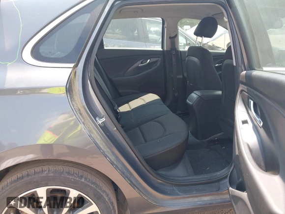2018 Hyundai Elantra with VIN KMHH35LE7JU038331, listed as a IAAI auction lot 42412353 with 39,283 mi miles and . Bid and sale history available at DreamBid. Image 8.