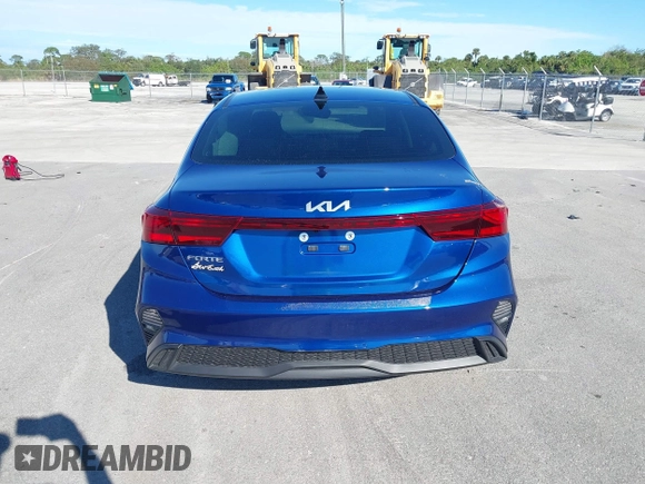 2024 Kia Forte LXS z VIN 3KPF24AD7RE779026, wystawiony jako IAAI lot #41148851 z przebiegiem Nie podano mil oraz . Historia ofert i sprzedaży dostępna na DreamBid. Obrazek 16.