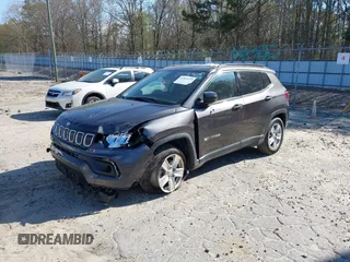 2022 Jeep Compass Latitude with VIN 3C4NJCBB0NT138781, listed as a IAAI auction lot 41897474 with 44,955 mi miles and . Bid and sale history available at carsss.com. Image 17.