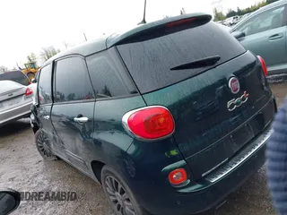 2014 FIAT 500L Easy with VIN ZFBCFABH9EZ003635, listed as a IAAI auction lot 41980367 with 89,957 mi miles. Bid and sale history available at carsss.com. Image 3.