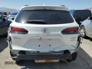 2022 Toyota Corolla Cross XLE z VIN 7MUDAABG7NV029746, wystawiony jako Copart lot #57632995 z przebiegiem 26 262 mil mil oraz Szkoda całkowita • Salvage title. Historia ofert i sprzedaży dostępna na DreamBid. Obrazek 6.