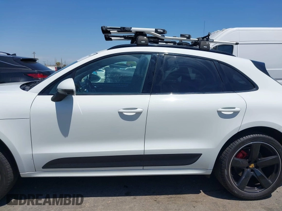 2018 Porsche Macan GTS with VIN WP1AG2A5XJLB63453, listed as a IAAI auction lot 42583686 with 65,412 mi miles and . Bid and sale history available at DreamBid. Image 14.