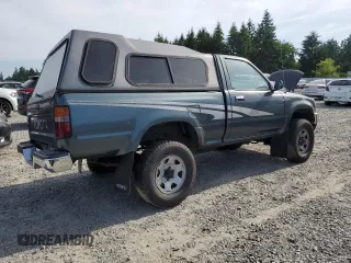 1993 Toyota Pickup DX z VIN JT4RN01P3P7060439, wystawiony jako Copart lot #57356125 z przebiegiem 259 773 mil mil oraz Szkoda całkowita • Salvage title. Historia ofert i sprzedaży dostępna na DreamBid. Obrazek 3.